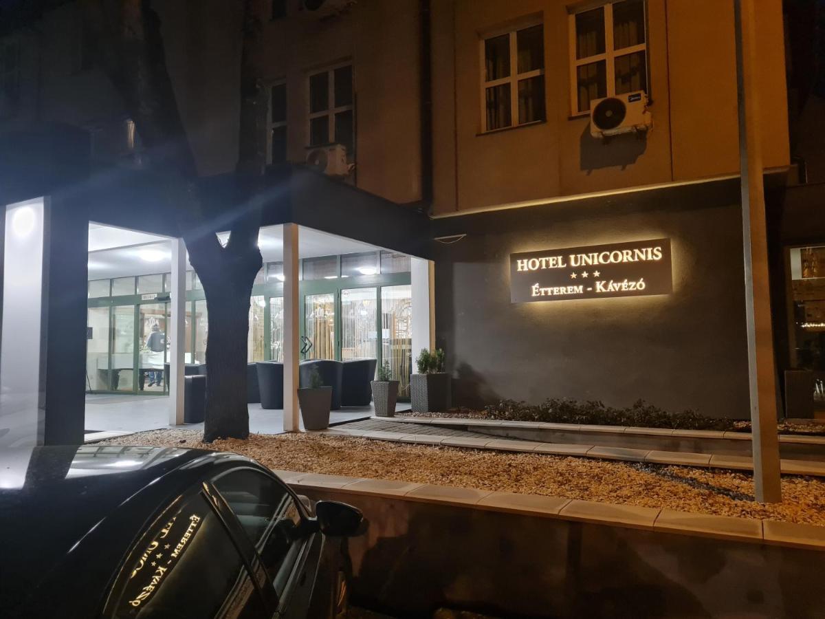 Hotel Unicornis Eger Exterior photo